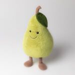 Pluszowa zabawna Gruszka Jellycat 24 cm - obrazek 2