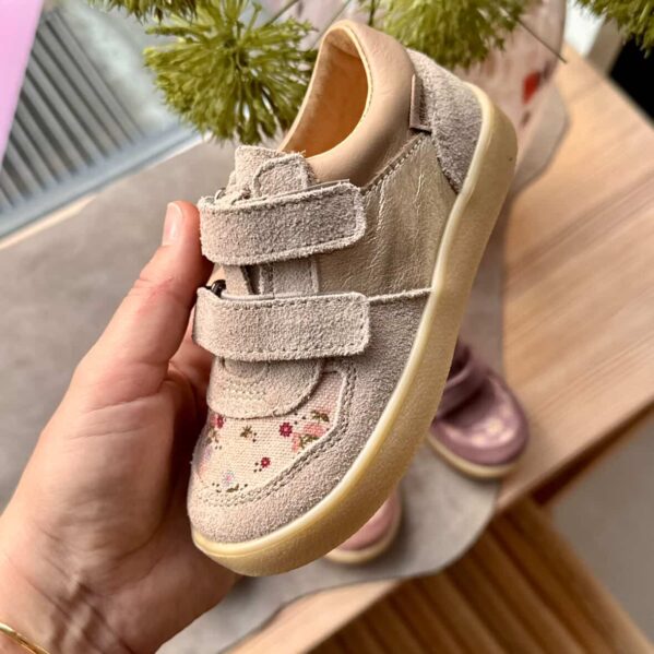 MRUGAŁA półbuty dziecięce MITO coconut