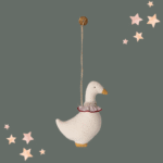 MAILEG Zawieszka świąteczna gąska GOOSE RED SCARF - obrazek 2