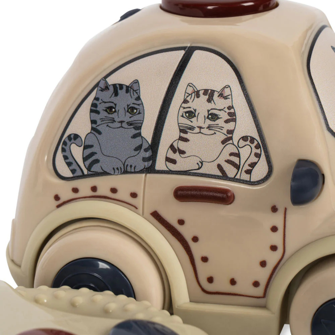 zdalnie-sterowany-samochod-policyjny-konges-slojd