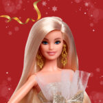 Lalka Barbie kolekcjonerska 2025 Holiday Doll 5 Blondynka - obrazek 3