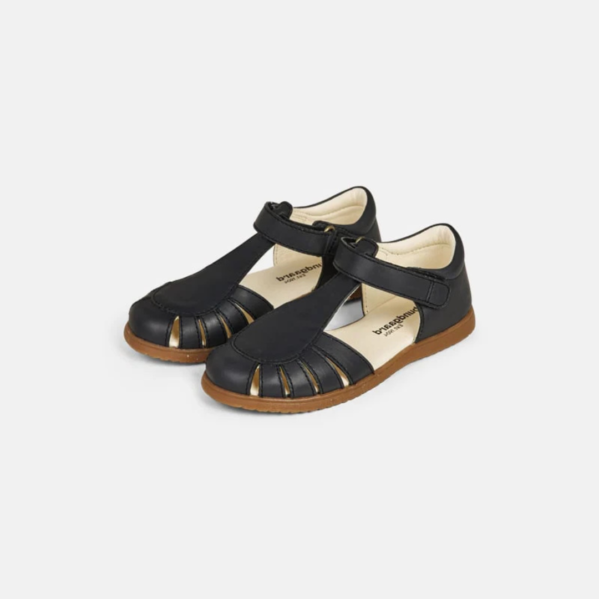 Bundgaard Ivy Black – dziecięce sandały retro, skóra naturalna, pasek na rzep, elastyczna podeszwa TPR