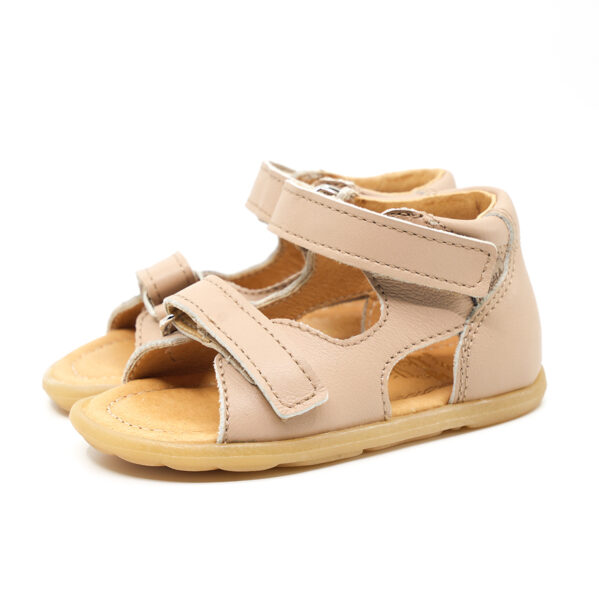 MRUGAŁA FLO Barefoot Cappuccino sandały dziecięce skórzane 19–30 Chwali Piętka