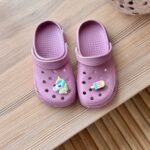 Klapki dziecięce EVA liliowe z przypinkami Realpaks Chwali Piętka