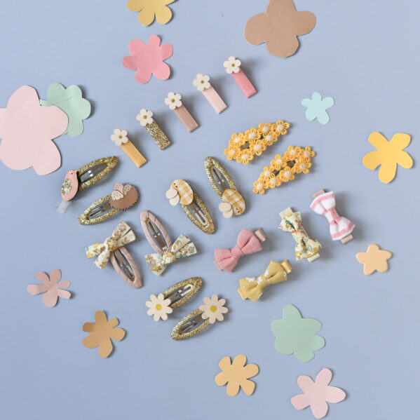 Rockahula Petal Twisty Bow Clips spinki do włosów dla dziewczynki z kwiatowymi kokardkami