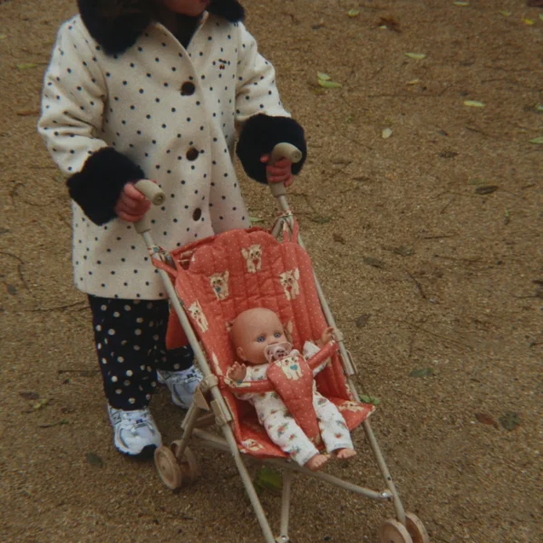 Wózek dla lalek Konges Slojd Doll Stroller Ciao Miao Rose – Chwali Piętka