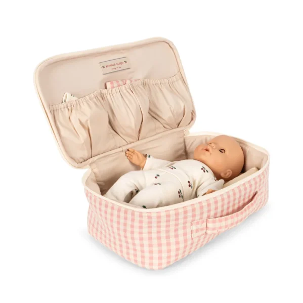Konges Slojd Baby Doll Nursery Suitcase Pink Check – lalka bobas z akcesoriami w walizce | Chwali Piętka