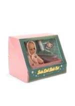 Konges Slojd Isola Doll Bath Set Cherry – lalka do kąpieli z wanienką i akcesoriami | Chwali Piętka