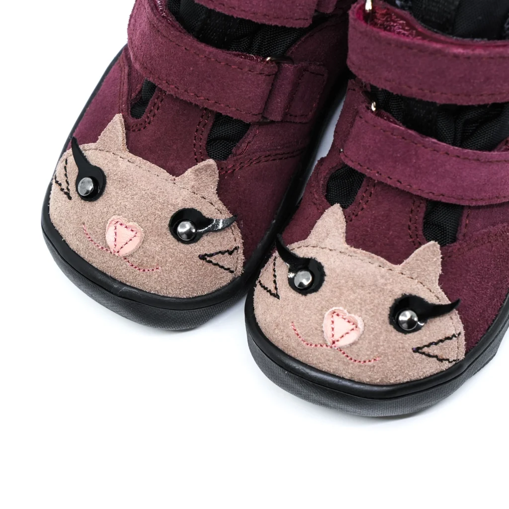MRUGAŁA Neko Barefoot Kitty Plum z membraną TE-POR – Chwali Piętka